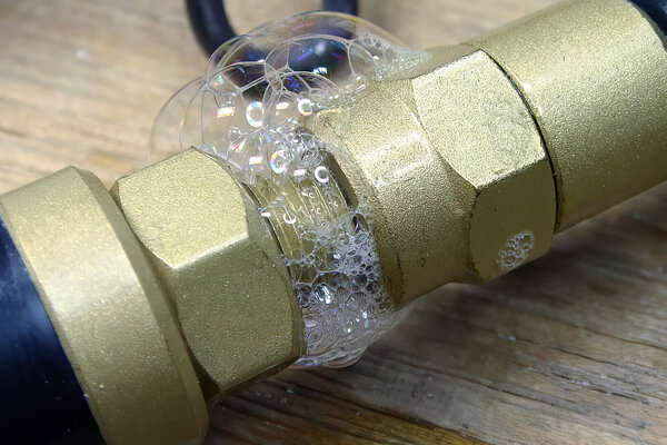 Check For A Gas Leak DIY (Soapy Water Test)